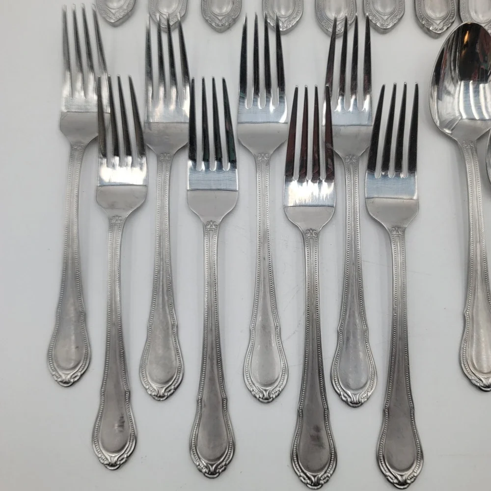 30pc Hampton Silversmiths Lauren Frosted Stainless Flatware Set Beaded Border
